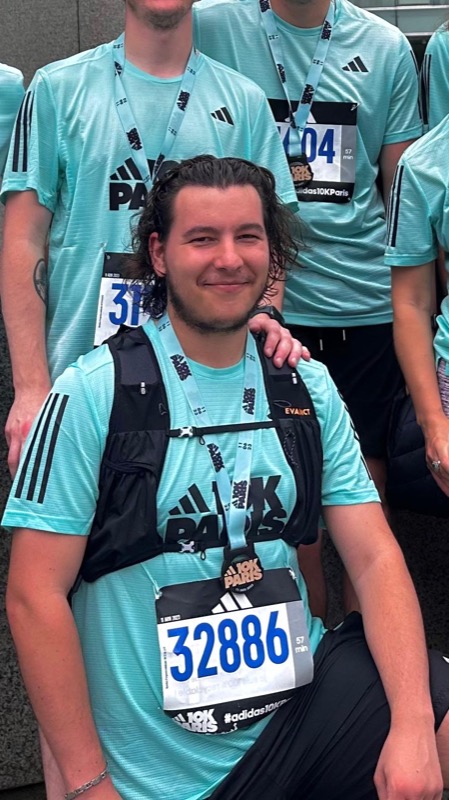 Apr&egrave;s &mdash; Vincent